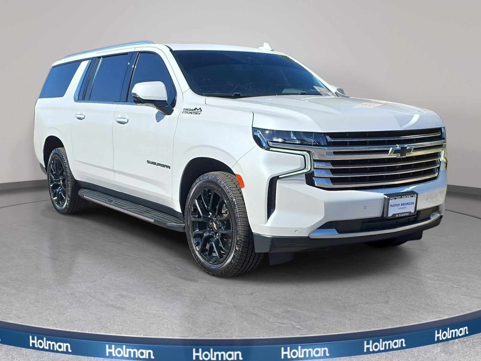 Used 2023 Chevrolet Suburban High Country AWD/4WD image 4