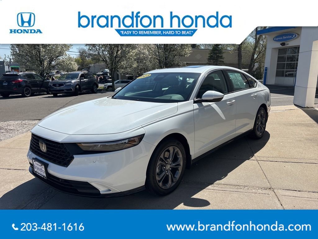 Used 2023 Honda Accord EX-L image 3