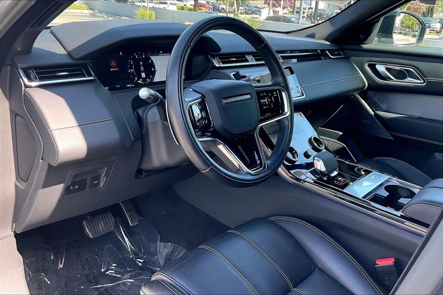 Used 2021 Land Rover Range Rover Velar R-Dynamic HSE AWD/4WD image 17