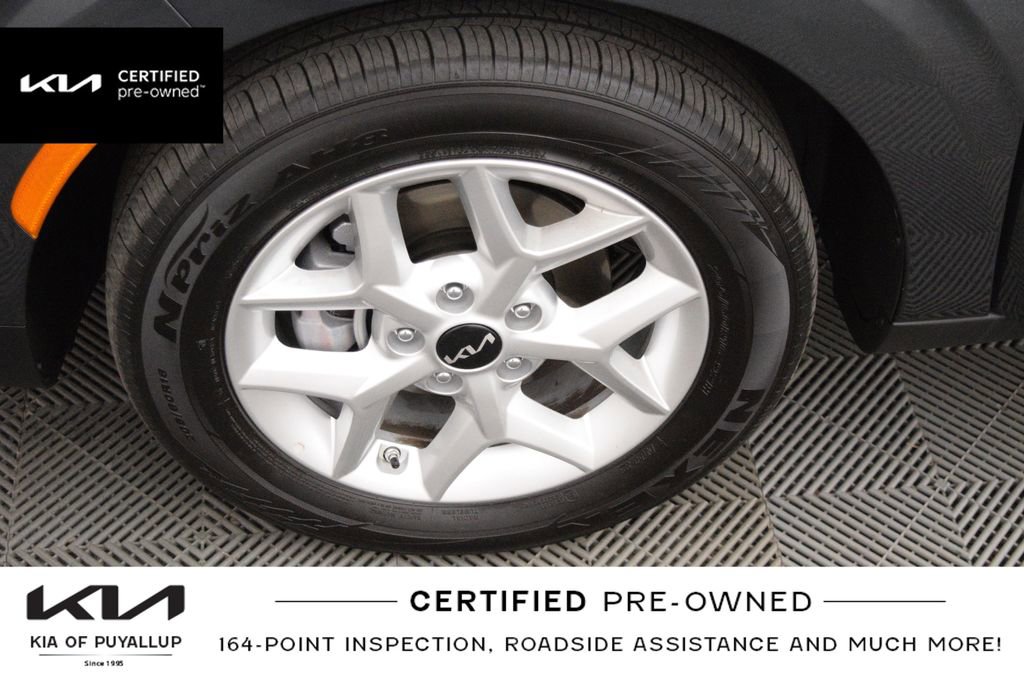 Certified 2025 Kia Soul LX FWD image 22