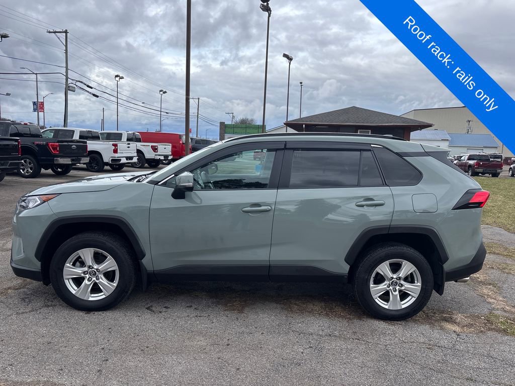 Used 2020 Toyota RAV4 XLE w/ Convenience Package image 11