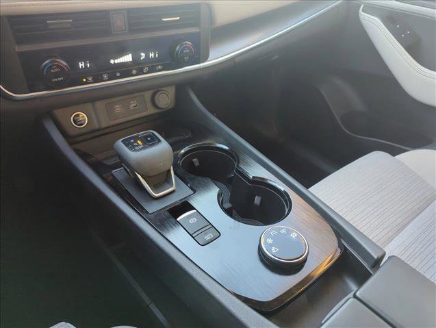 Certified 2023 Nissan Rogue SV image 13