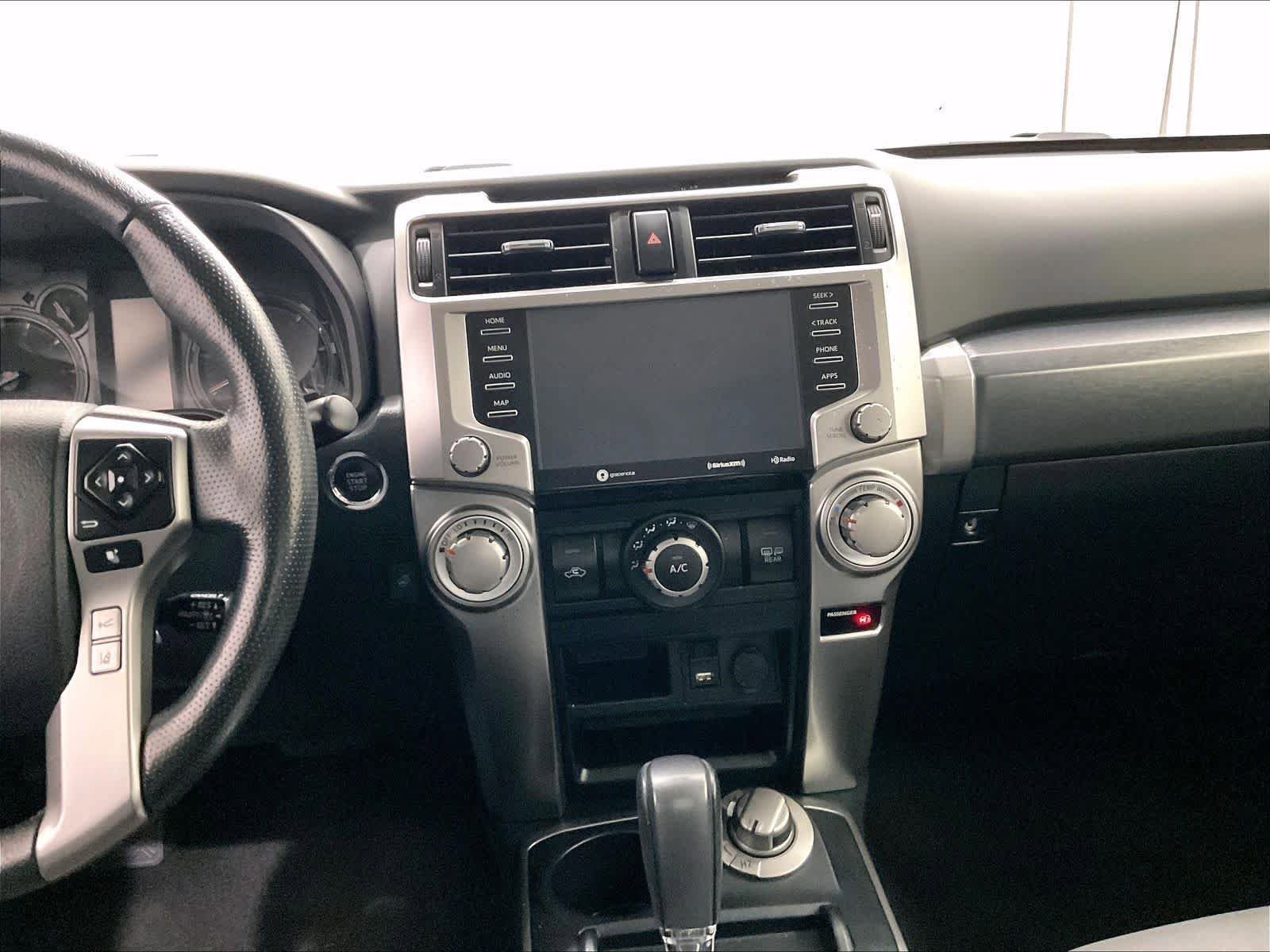 Used 2025 Toyota 4Runner SR5 AWD/4WD image 18