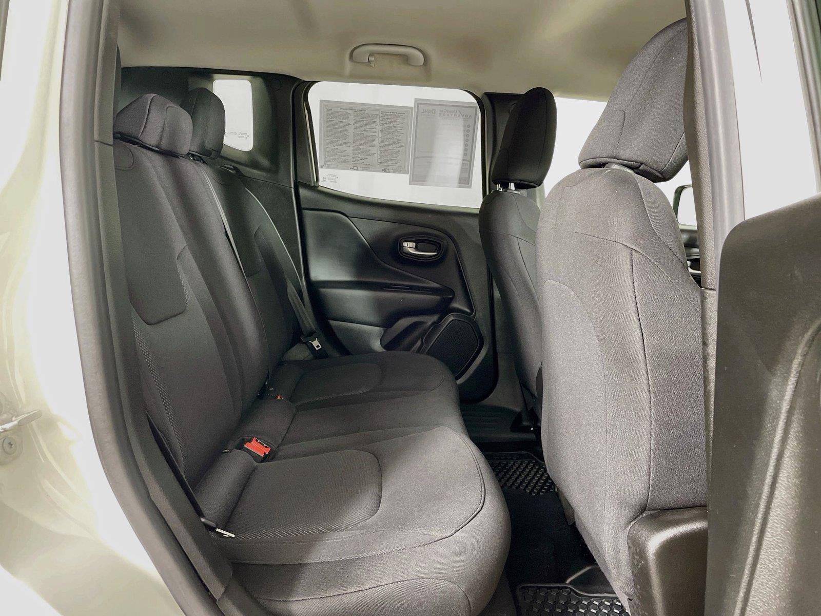 Used 2023 Jeep Renegade Latitude AWD/4WD image 25