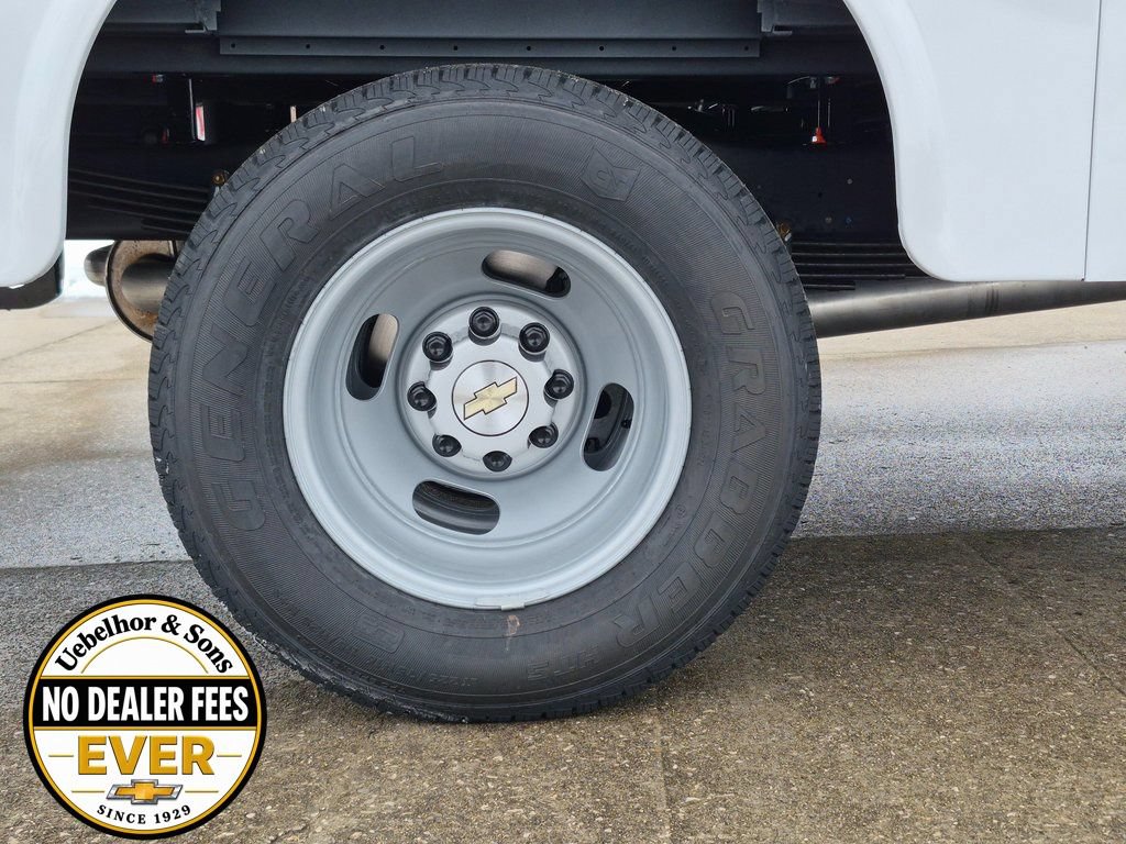 New 2025 Chevrolet Express 3500 w/ Power Convenience Package RWD image 19