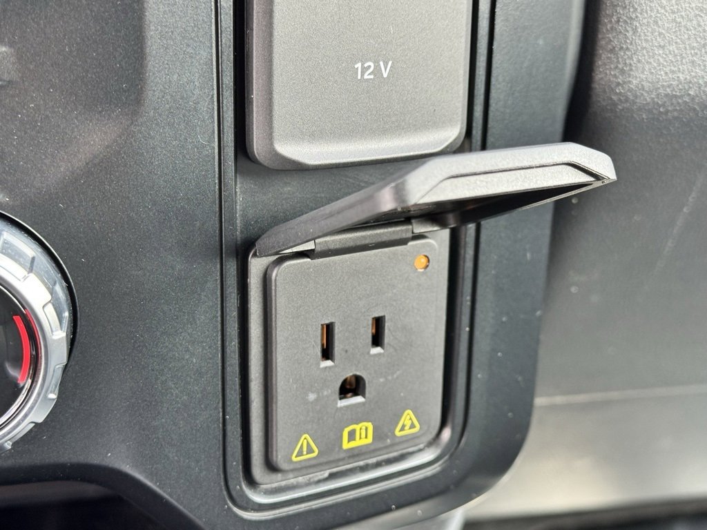 Used 2023 Ford F250 Lariat image 39