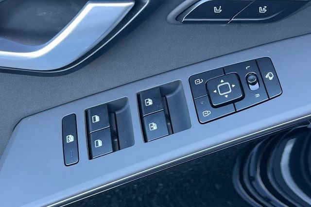 Used 2025 Kia Niro Wave image 15