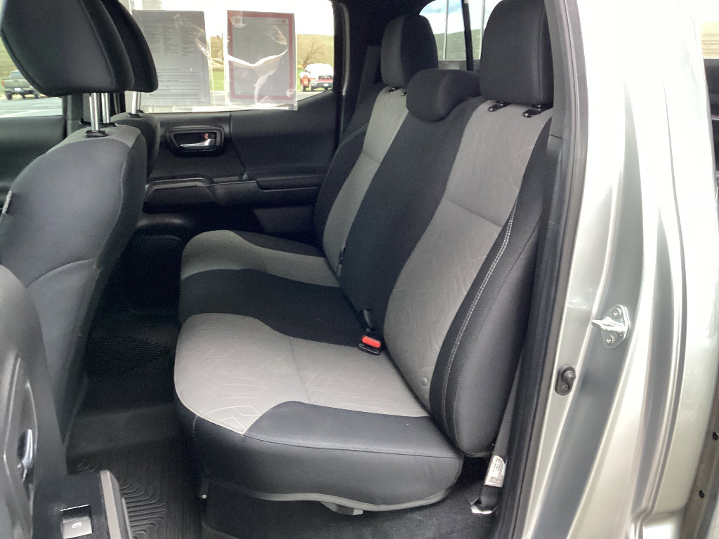 Certified 2023 Toyota Tacoma TRD Off-Road w/ Black Out Package (TMS) image 18