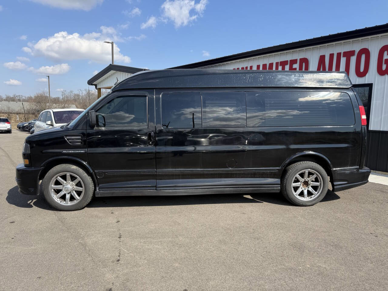 Used 2014 GMC Savana 2500 Extended image 13
