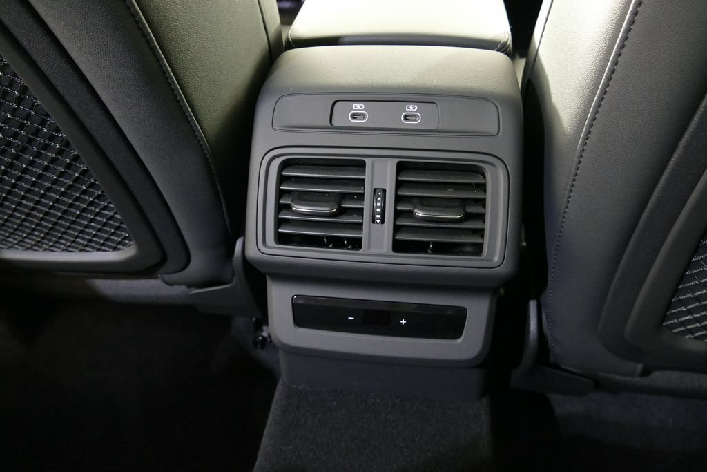 Certified 2025 Audi Q5 Premium w/ Convenience Package AWD/4WD image 25