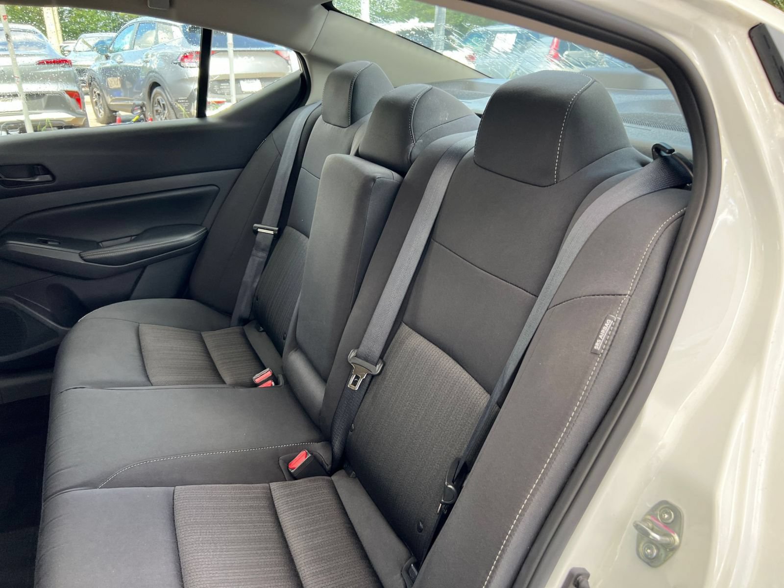 Used 2025 Nissan Altima 2.5 SV FWD image 33
