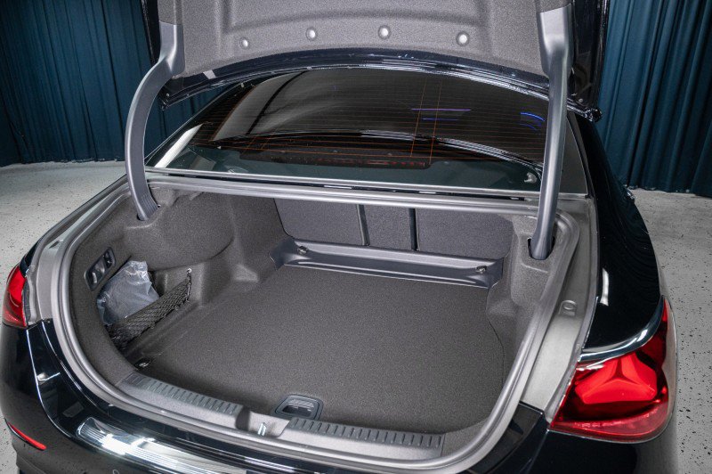 New 2026 Mercedes-Benz E 350 Sedan image 6