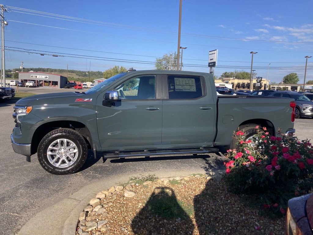 New 2026 Chevrolet Silverado 1500 LT w/ Z71 Off-Road Package image 7