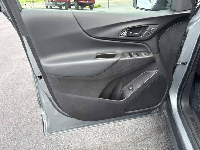 Used 2024 Chevrolet Equinox LT FWD image 5