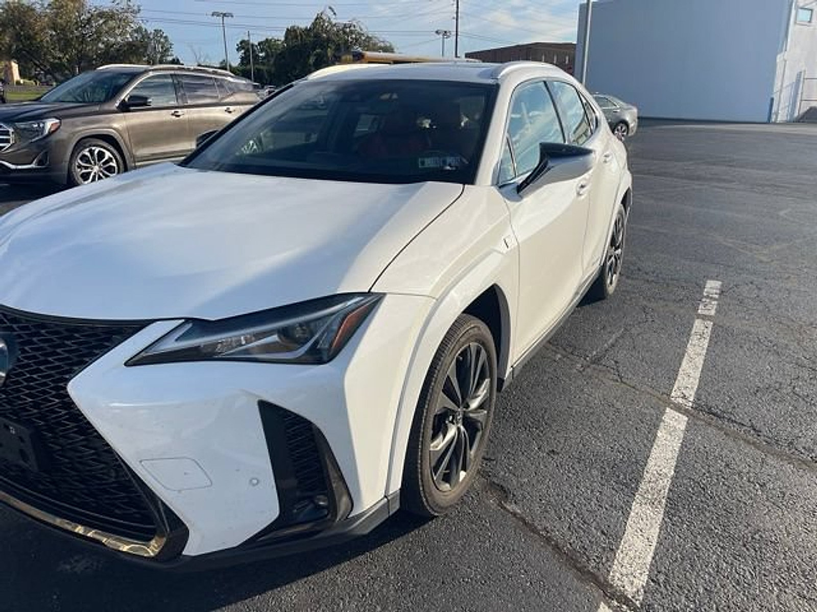 Used 2022 Lexus UX 250h F Sport w/ F Sport Premium Package AWD/4WD image 4