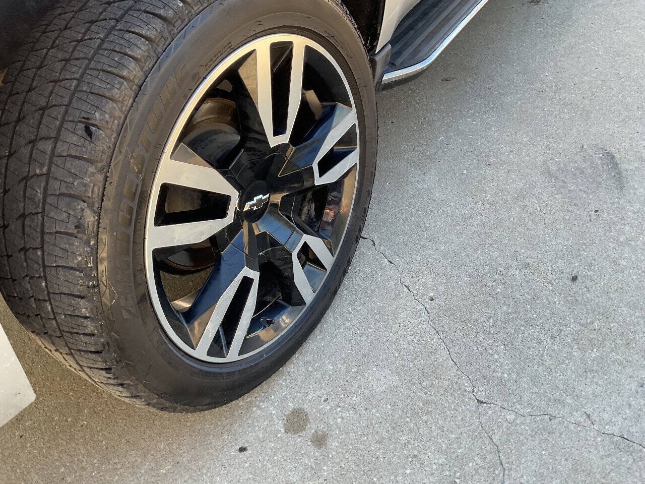 Used 2019 Chevrolet Tahoe Premier AWD/4WD image 10