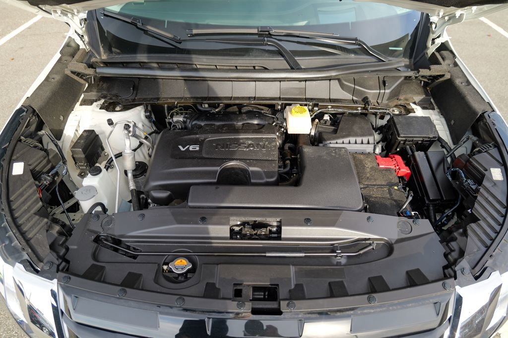 Used 2022 Nissan Pathfinder Platinum w/ Cargo Package image 60