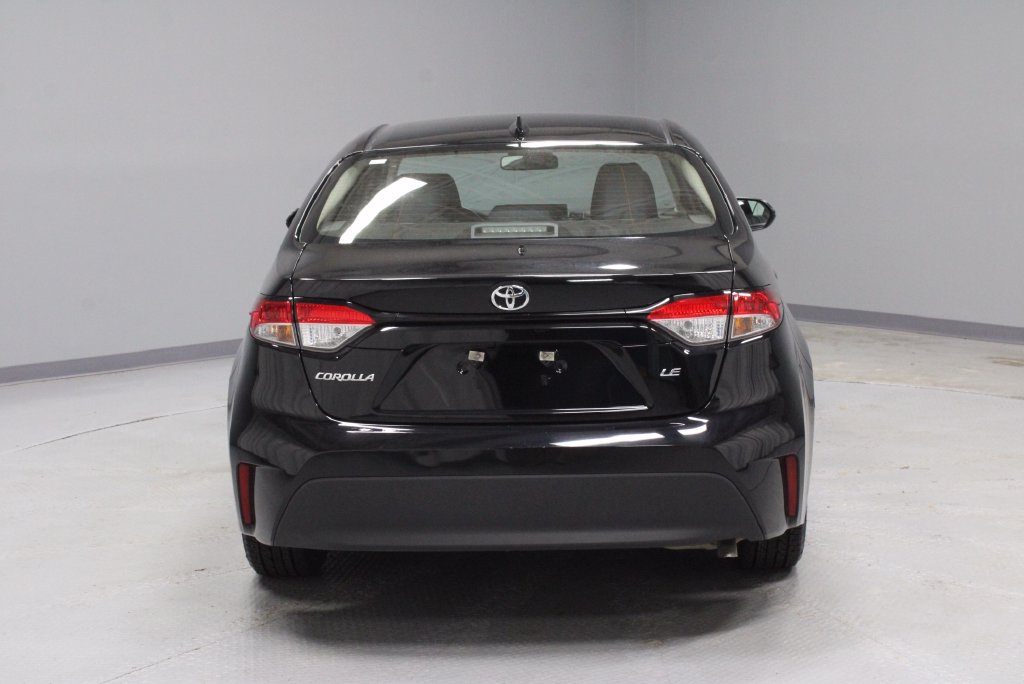 Used 2024 Toyota Corolla LE FWD image 9