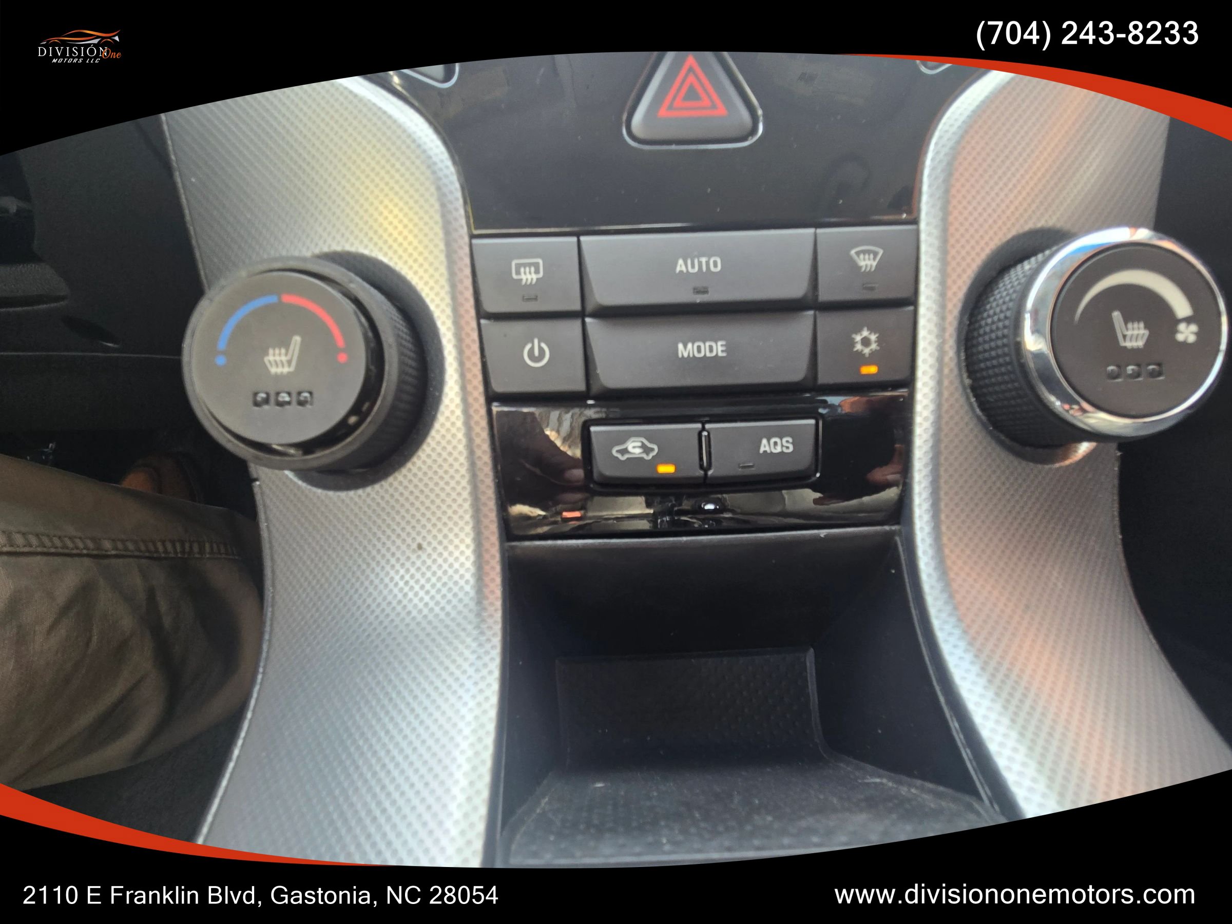 Used 2011 Chevrolet Cruze LTZ FWD image 12