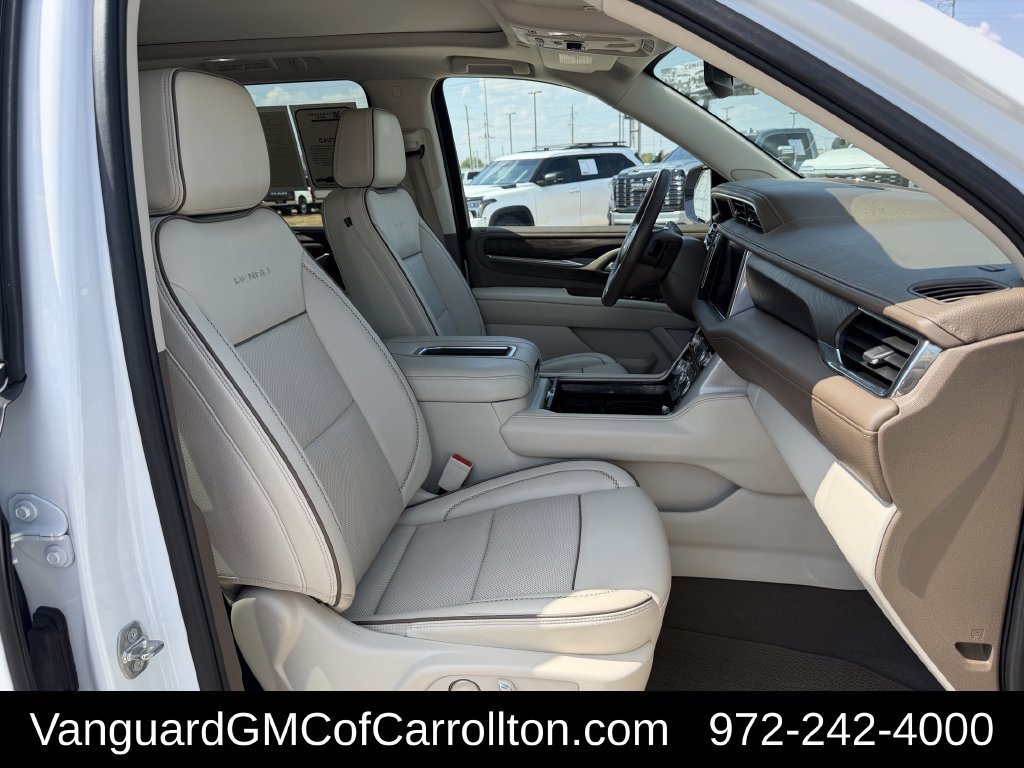 Used 2024 GMC Yukon XL Denali RWD image 34