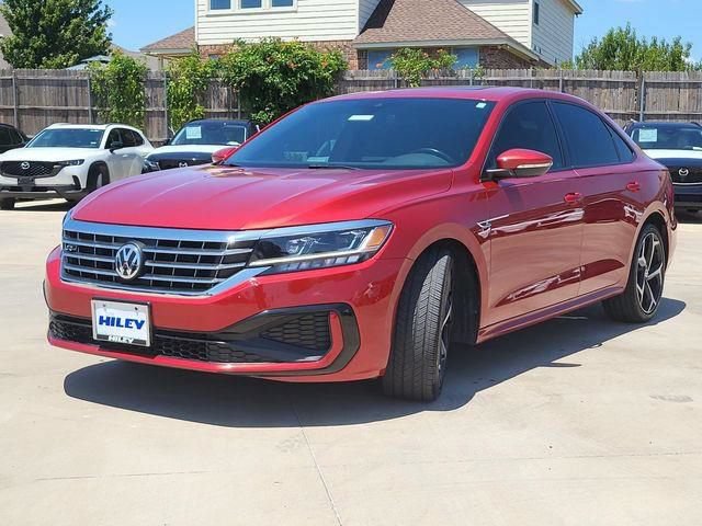 Used 2022 Volkswagen Passat 2.0T R-Line FWD image 2