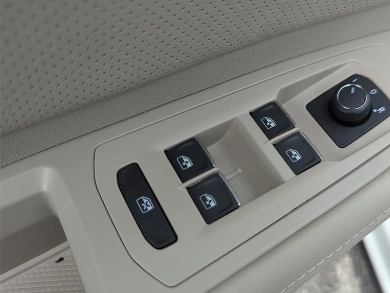 New 2026 Volkswagen Atlas SE image 27