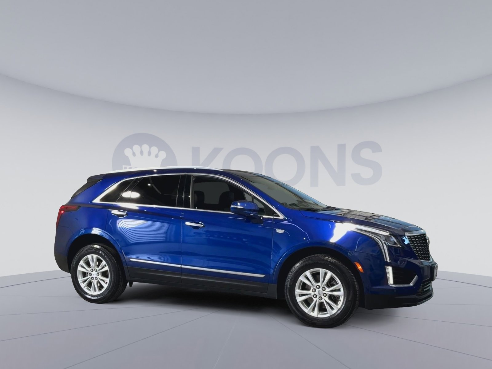 Used 2023 Cadillac XT5 Luxury image 2