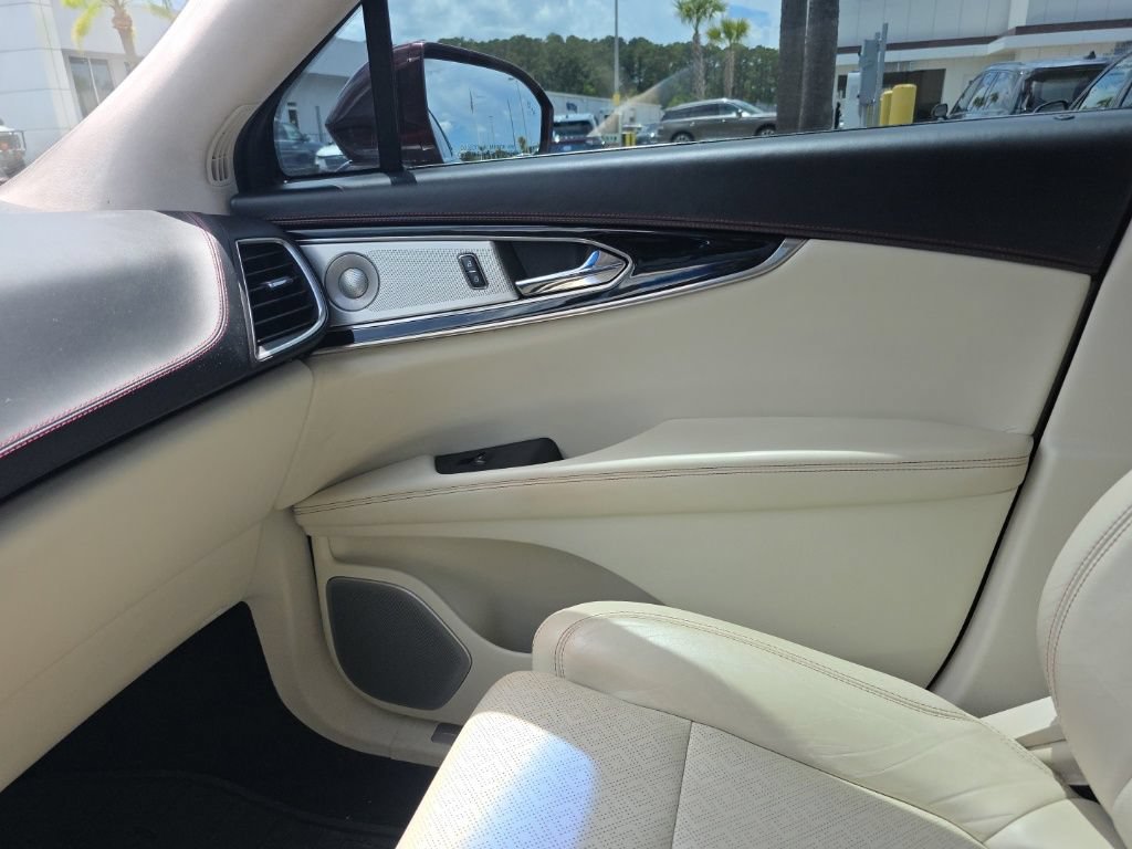 Used 2018 Lincoln MKX Black Label w/ Driver Assistance Package FWD image 30