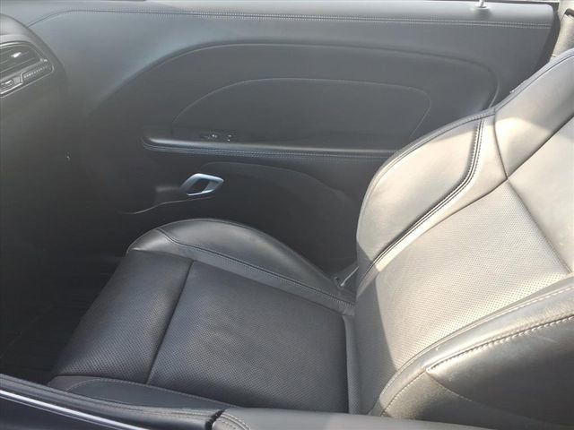 Used 2021 Dodge Challenger SXT w/ Plus Package image 12