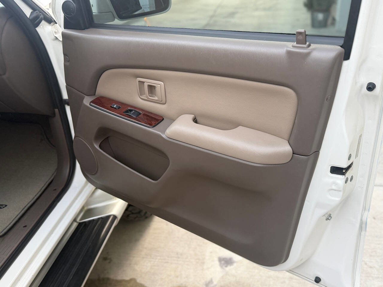 Used 2001 Toyota 4Runner SR5 image 89