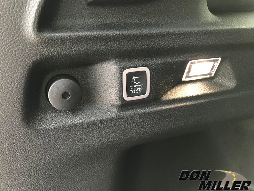 New 2025 Jeep Grand Cherokee L Altitude image 28