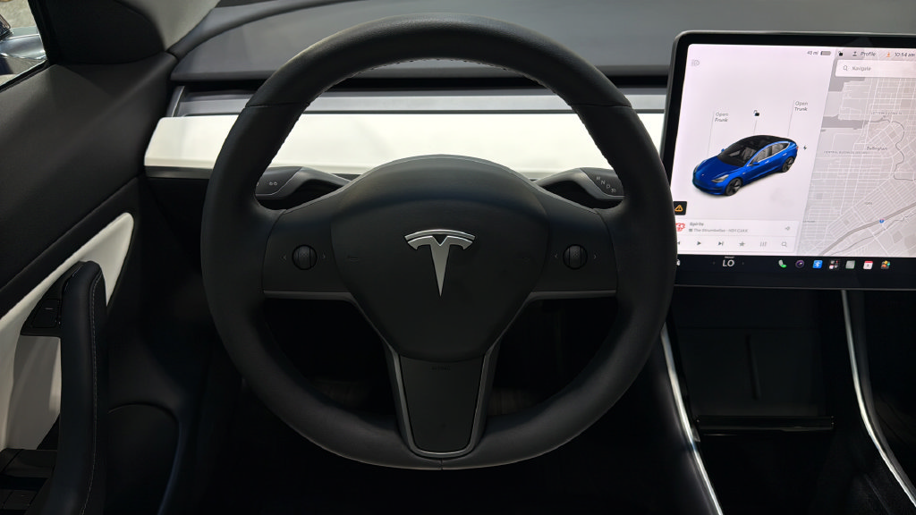 Used 2020 Tesla Model 3 Standard Range Plus RWD image 18
