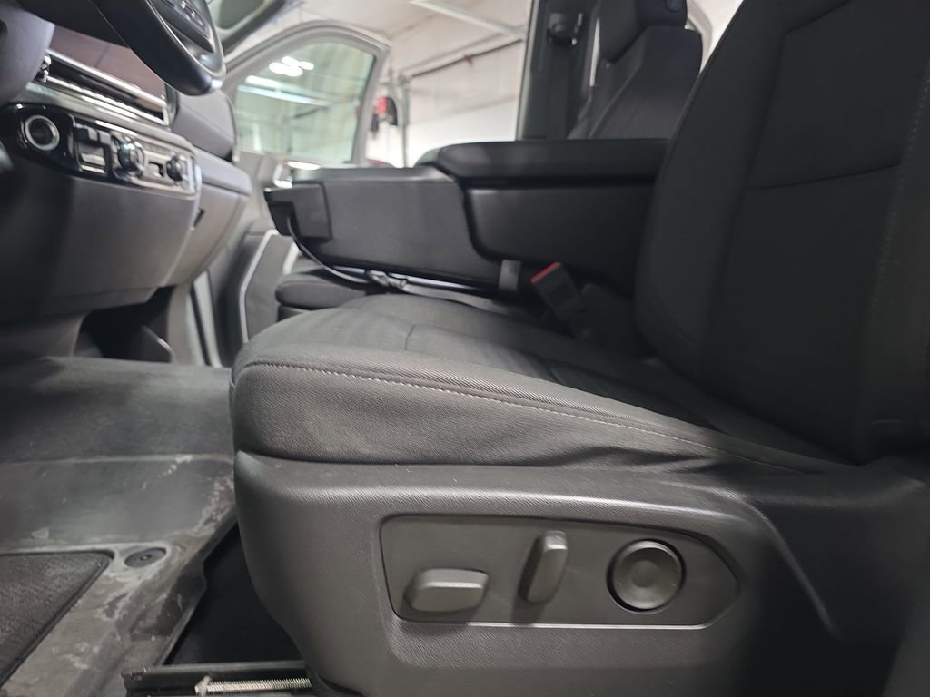 Used 2023 GMC Sierra 1500 Elevation image 28