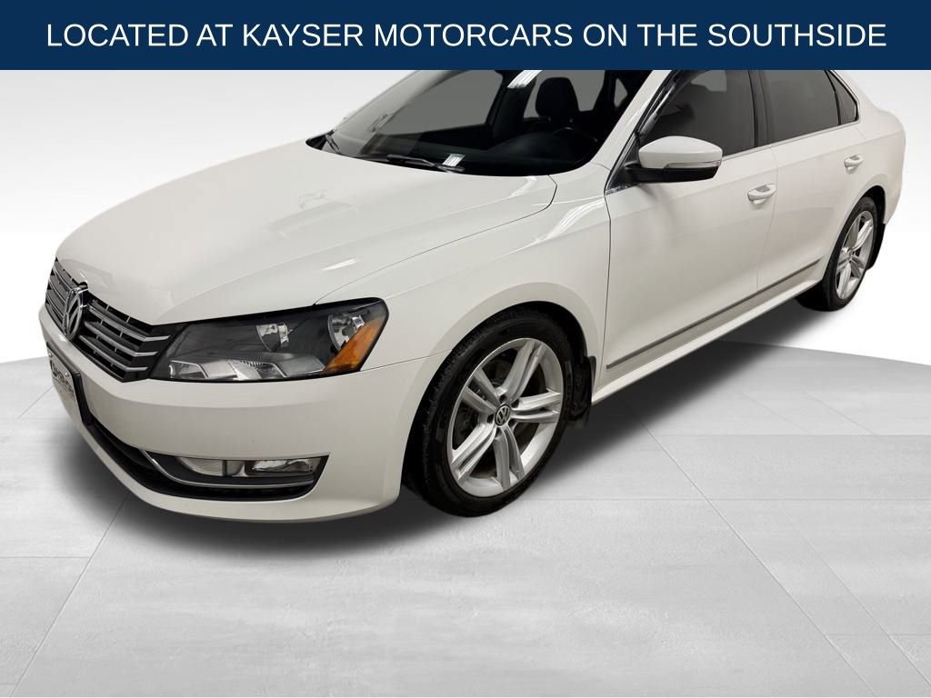 Used 2015 Volkswagen Passat TDI SEL Premium image 1