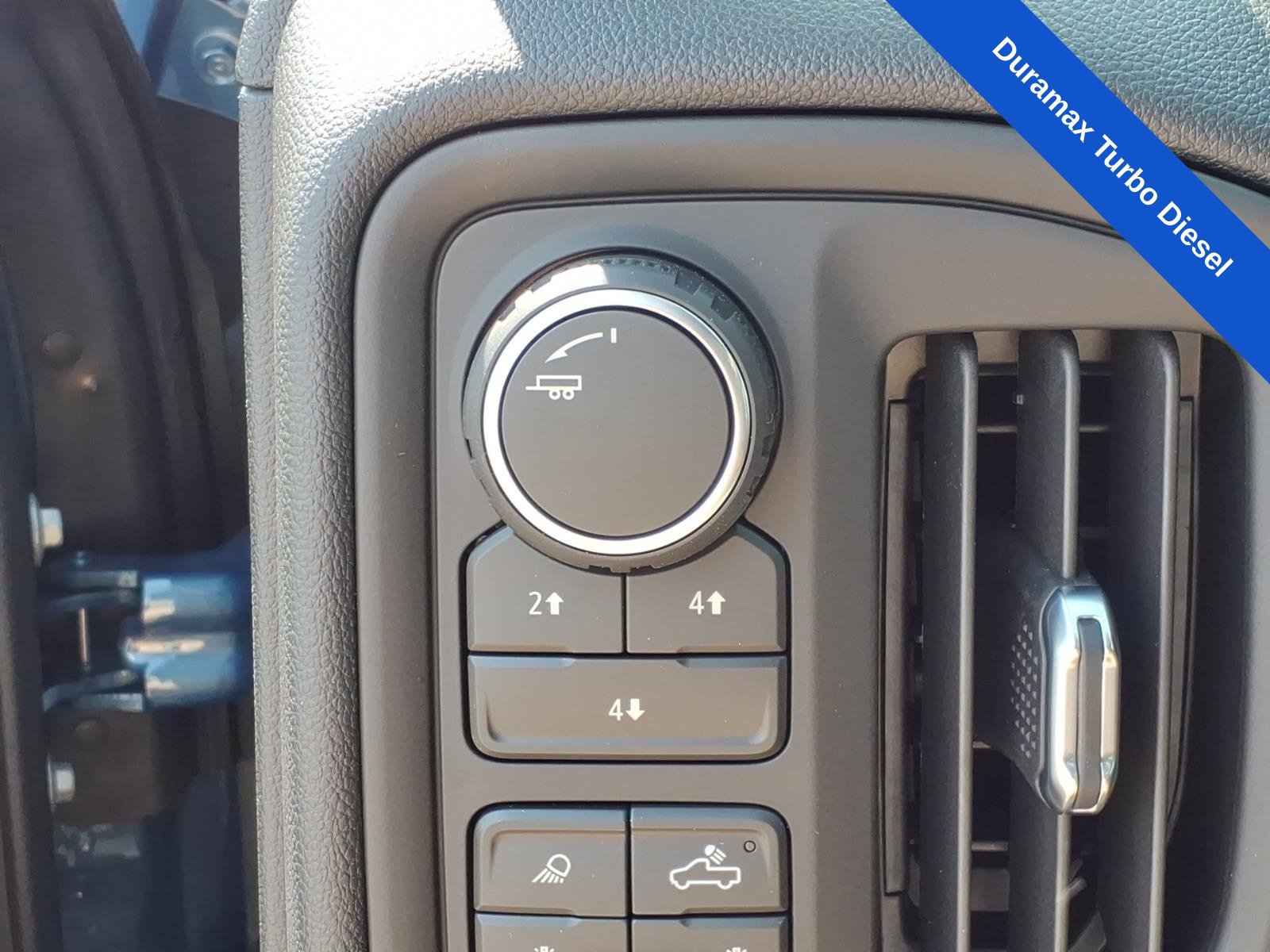 New 2026 Chevrolet Silverado 2500 Custom w/ Custom Value Package AWD/4WD image 28