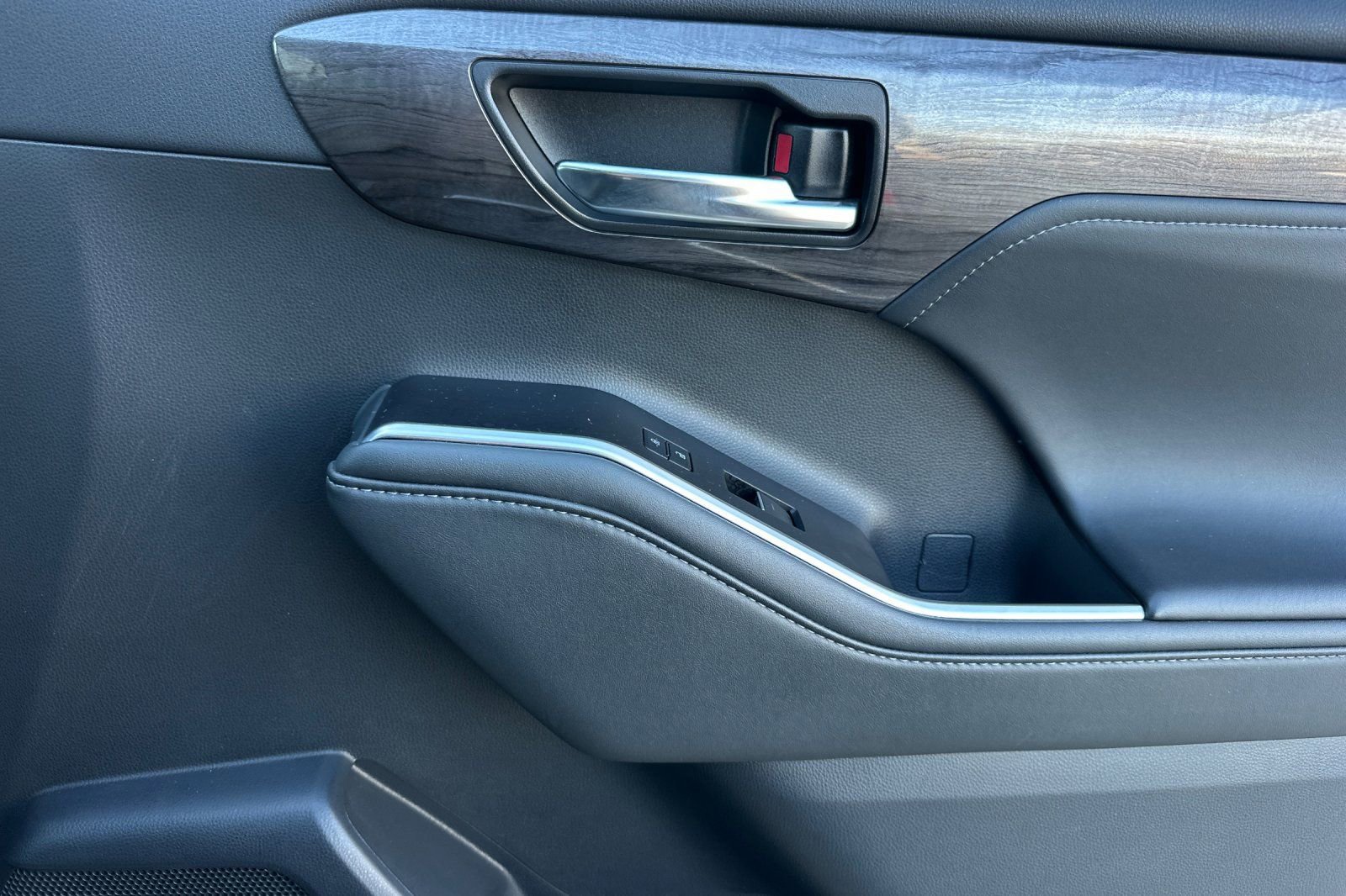 Certified 2022 Toyota Highlander Limited image 22