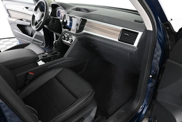 Certified 2023 Volkswagen Atlas SEL AWD/4WD image 12