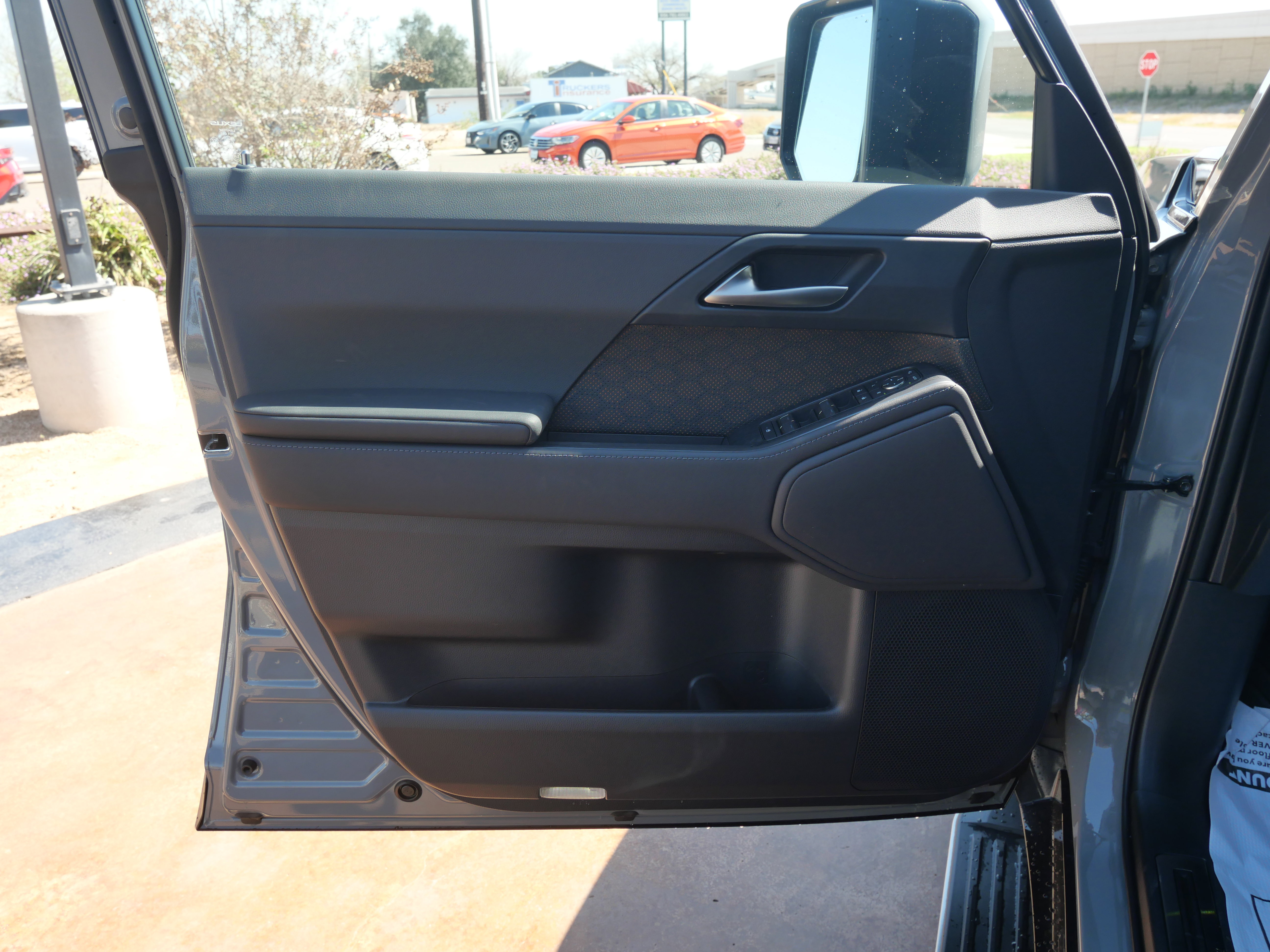 Used 2026 Lexus GX 550 w/ Accessory Package (2T) image 15