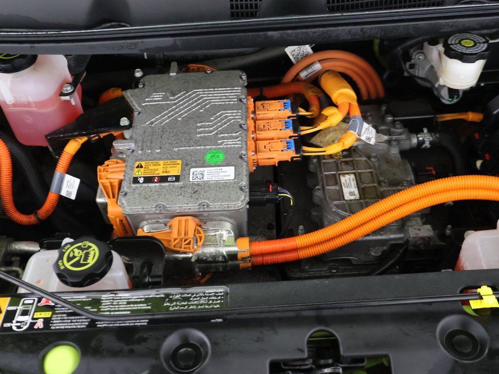 Used 2019 Chevrolet Bolt Premier w/ Infotainment Package image 22