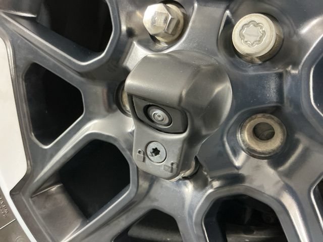 Used 2022 Jeep Wrangler Unlimited Rubicon AWD/4WD image 9