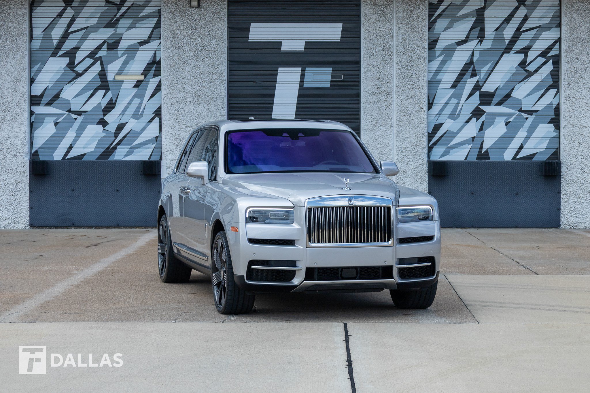 Used 2020 Rolls-Royce Cullinan AWD/4WD image 1