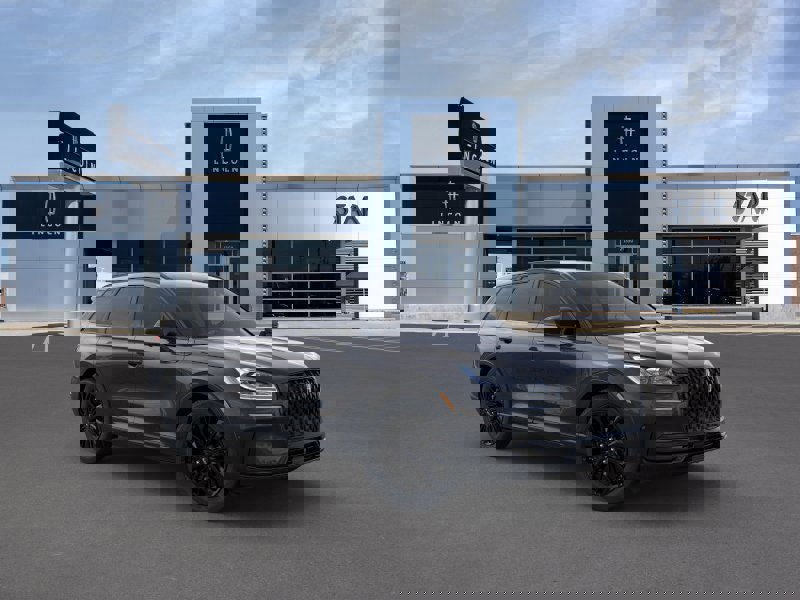 New 2023 Lincoln Corsair Reserve w/ Equipment Group 202A image 7