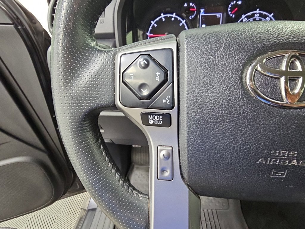 Used 2020 Toyota 4Runner SR5 Premium w/ Moonroof Package RWD image 24