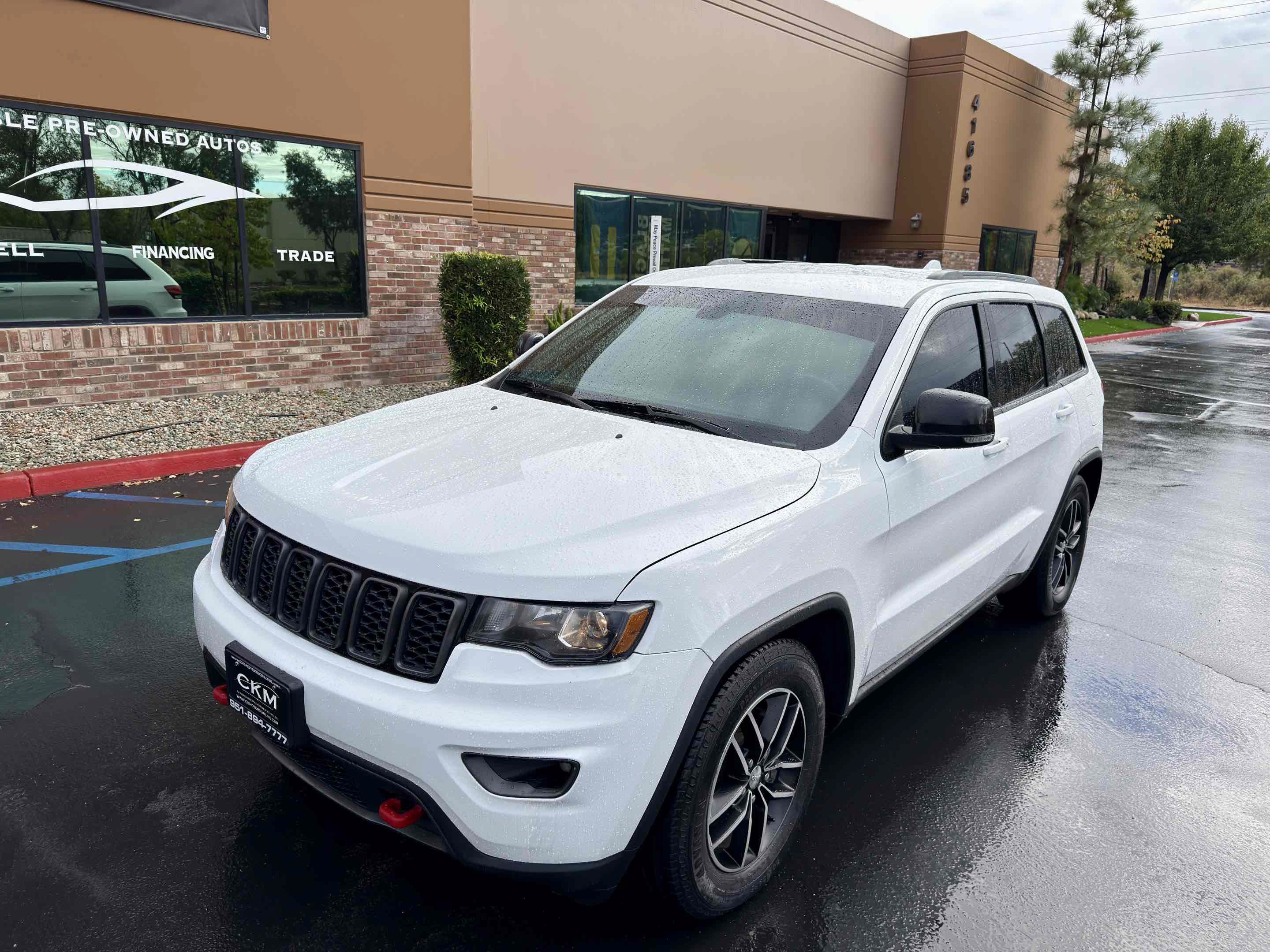 Used 2018 Jeep Grand Cherokee Trailhawk AWD/4WD image 5