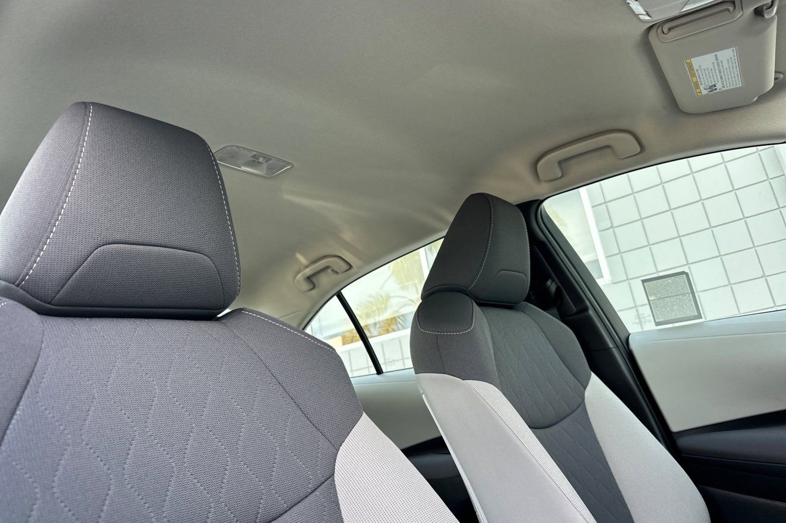 Used 2020 Toyota Corolla LE w/ Carpet Mat Package (TMS) image 16