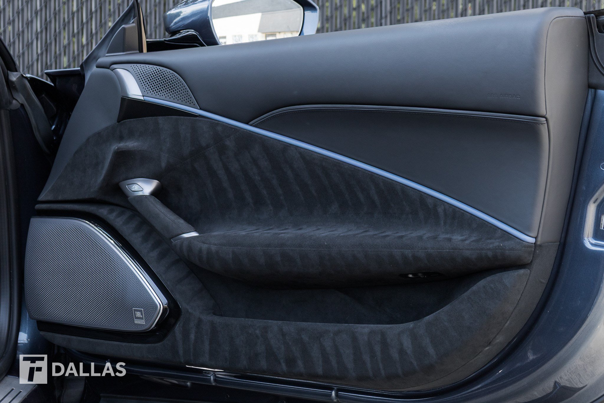 Used 2024 Ferrari Roma Spider RWD image 37