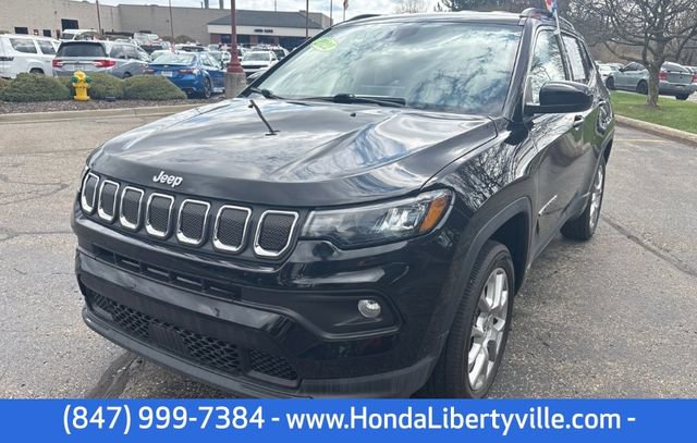 Used 2022 Jeep Compass Latitude AWD/4WD image 1