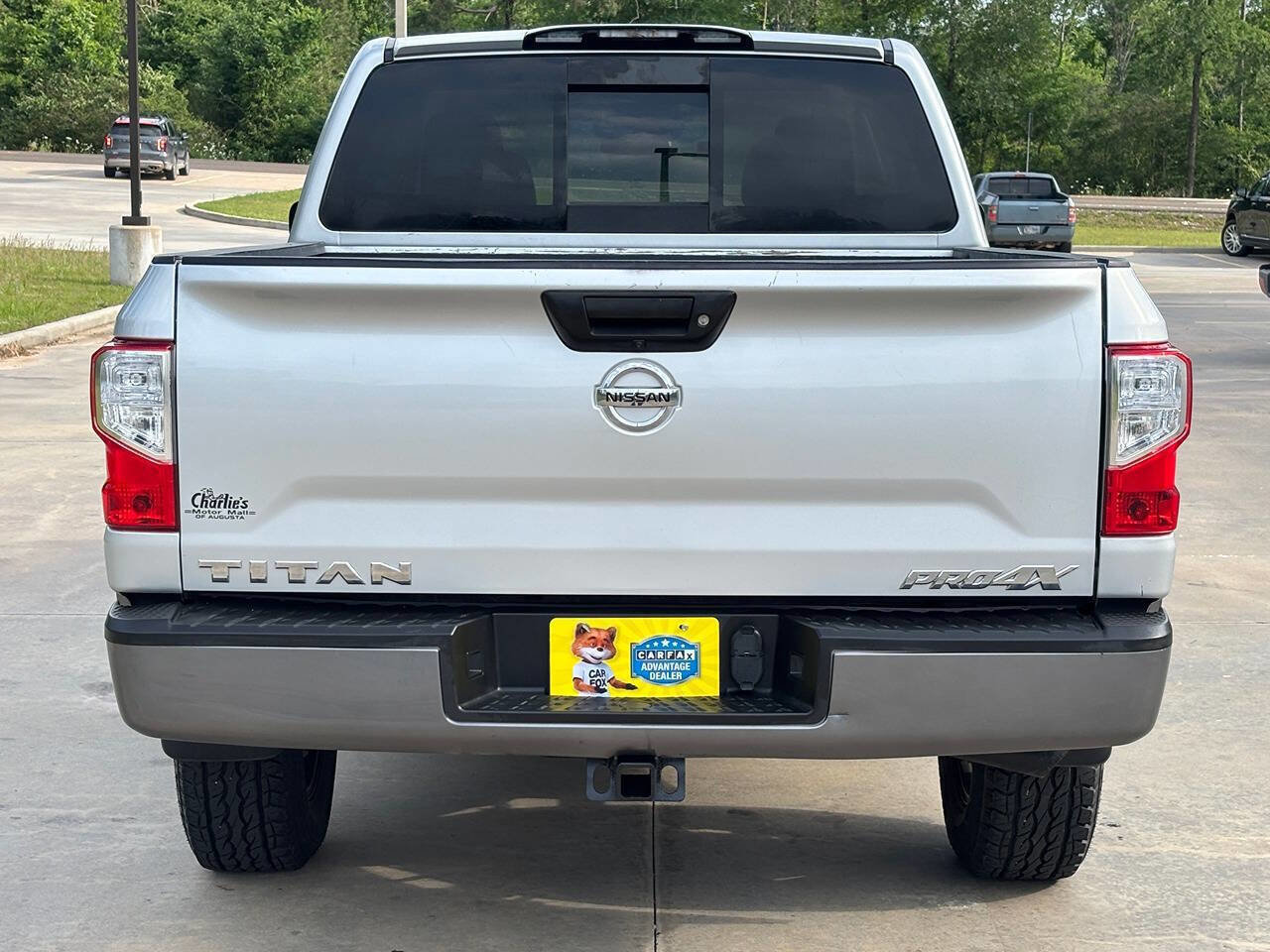 Used 2018 Nissan Titan PRO-4X AWD/4WD image 8