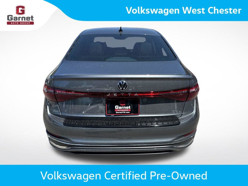 Used 2025 Volkswagen Jetta SEL FWD image 4