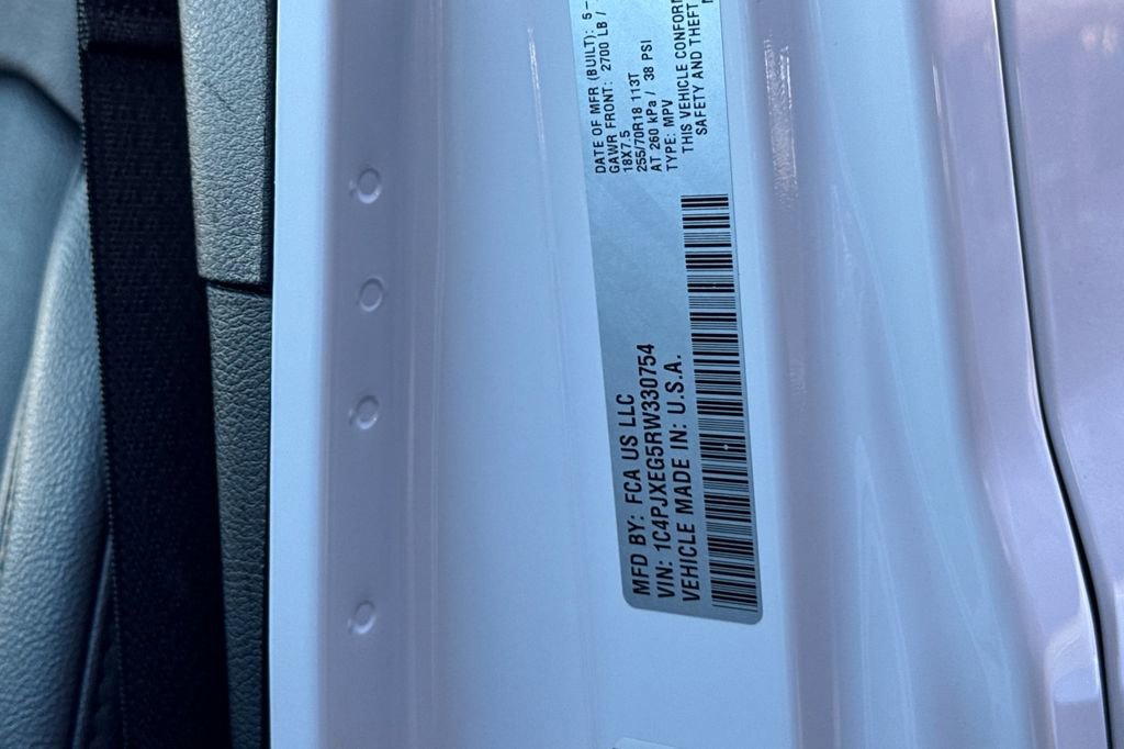 Used 2024 Jeep Wrangler Sahara image 35